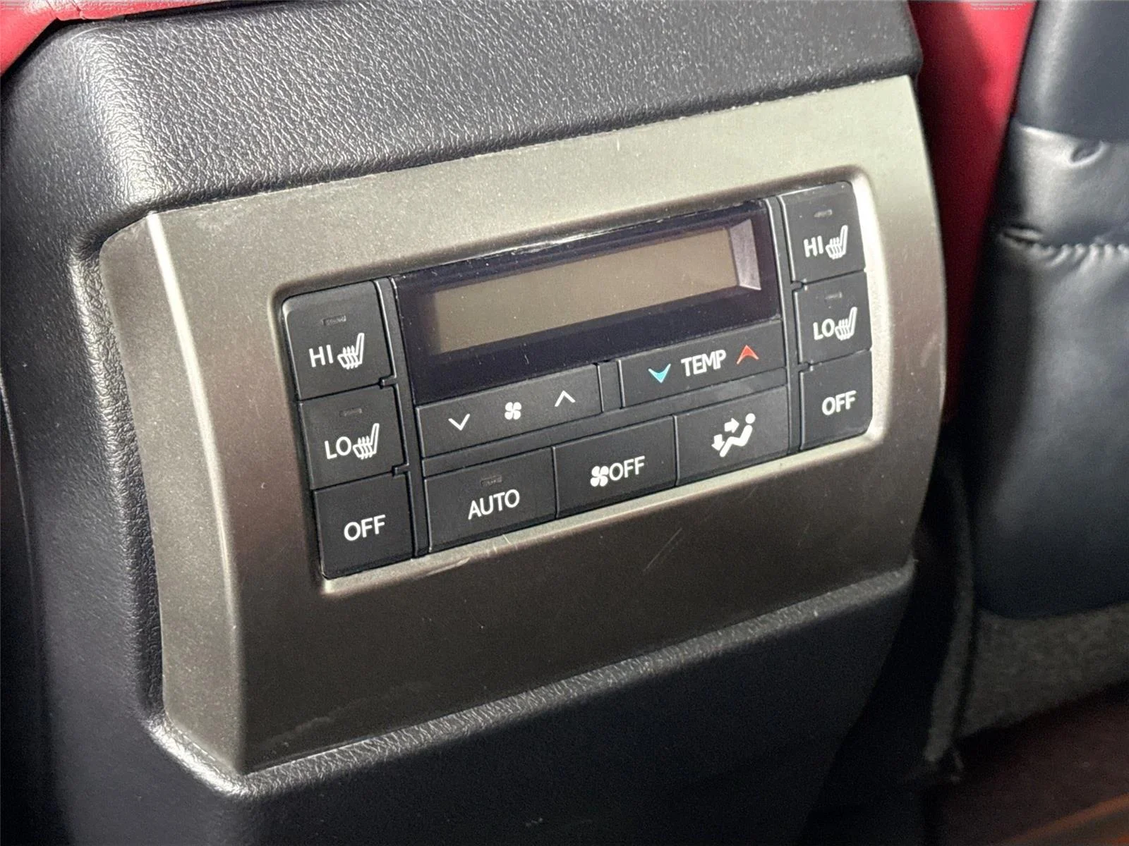 2023 Lexus GX LUXURY - Photo 40