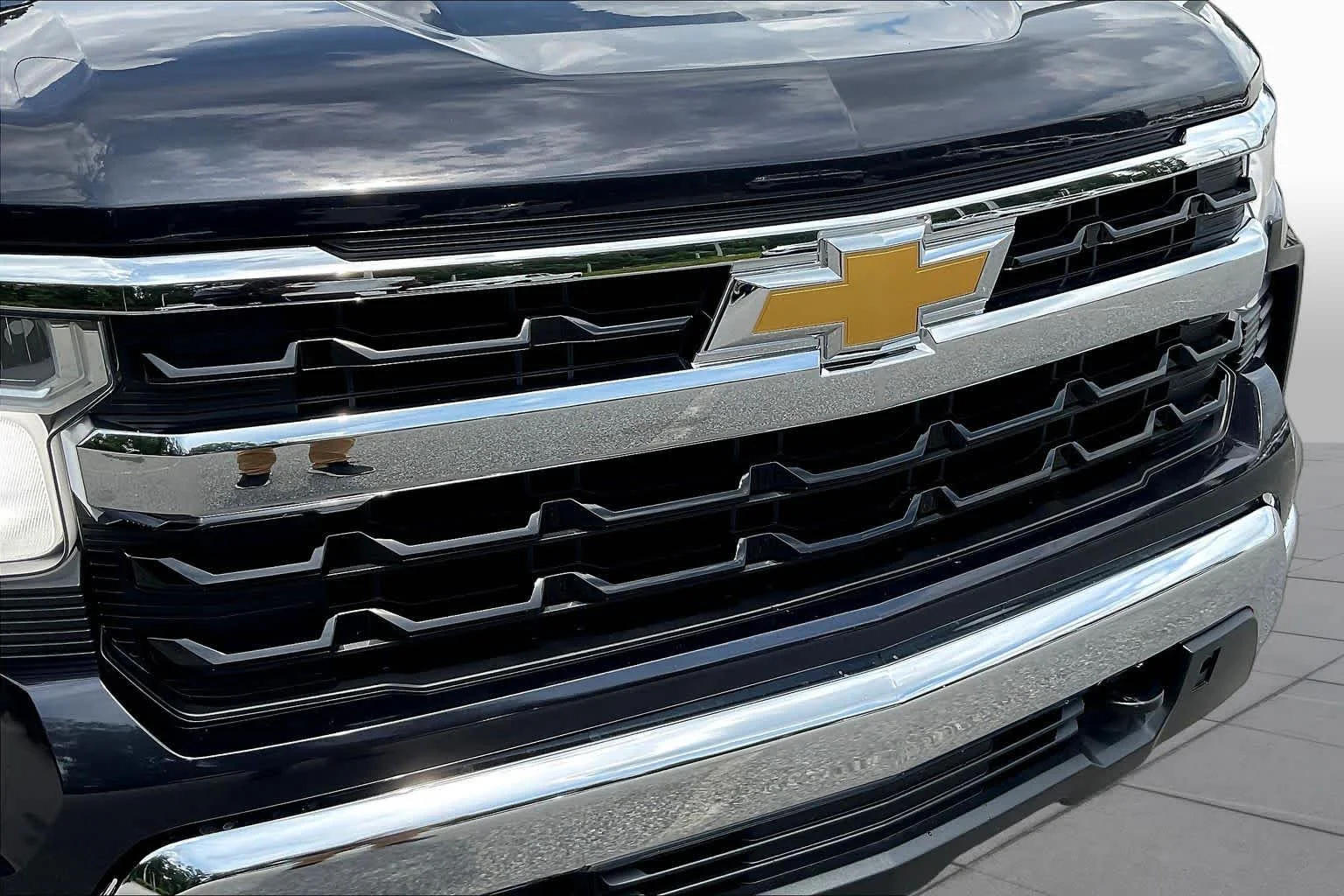 Used 2023 Dark Ash Metallic Chevrolet LT image 58