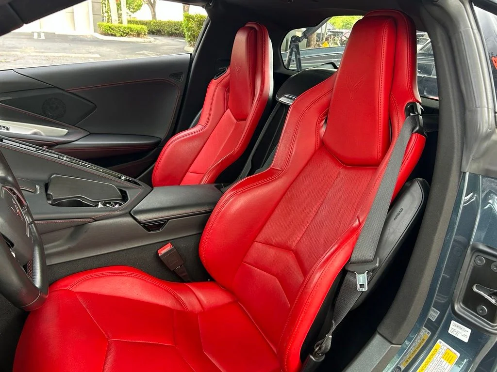 Used 2021 Gray Chevrolet Stingray image 12