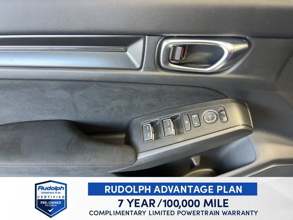 Used 2025 White Honda  image 18