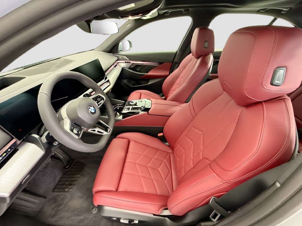 Used 2027 Gray Metallic BMW 530i image 18