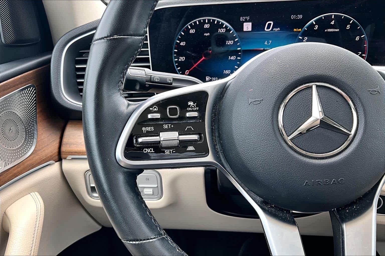 Used 2023 Polar White Mercedes-Benz GLE 450 image 24