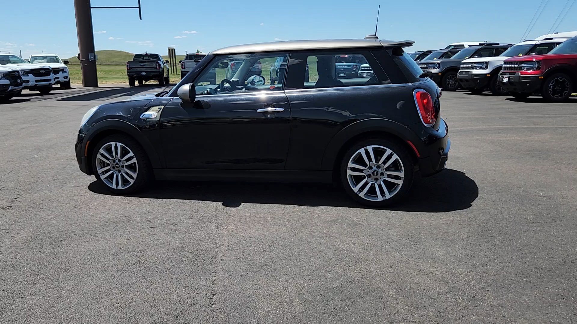 Used 2017 MINI Cooper S with VIN WMWXP7C3XH3B94796 for sale in Cheyenne, WY