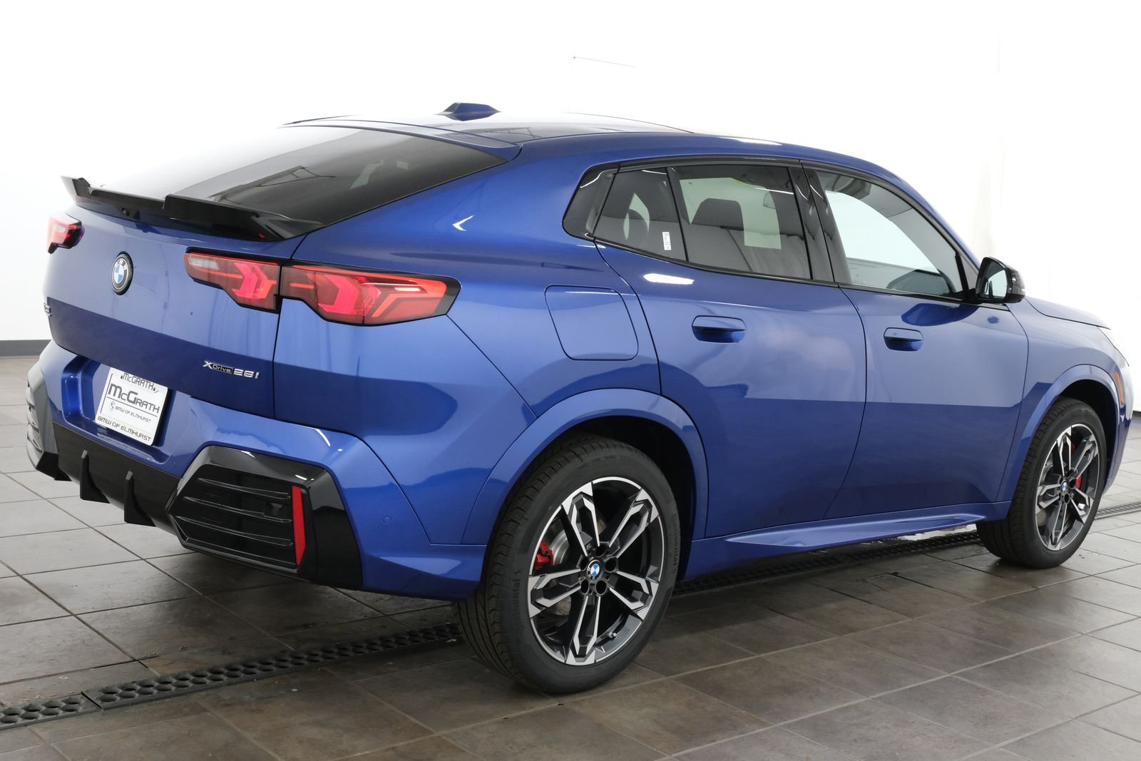 New 2026 Portimao Blue Metallic BMW xDrive28i image 5
