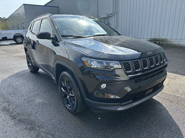 Used 2025 Black Jeep Latitude image 11