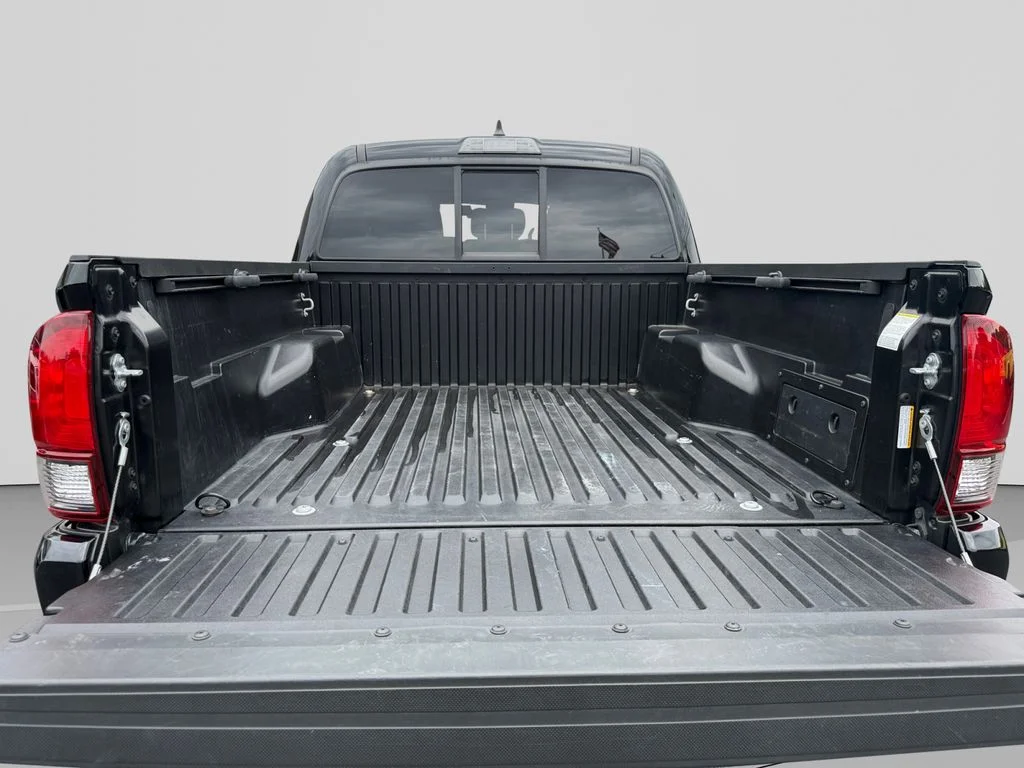2022 Toyota Tacoma SR - Photo 19