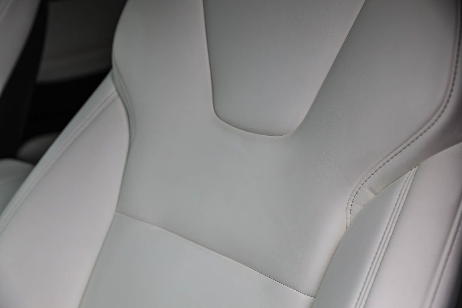 Used 2020 Deep Blue Metallic Tesla Performance image 24
