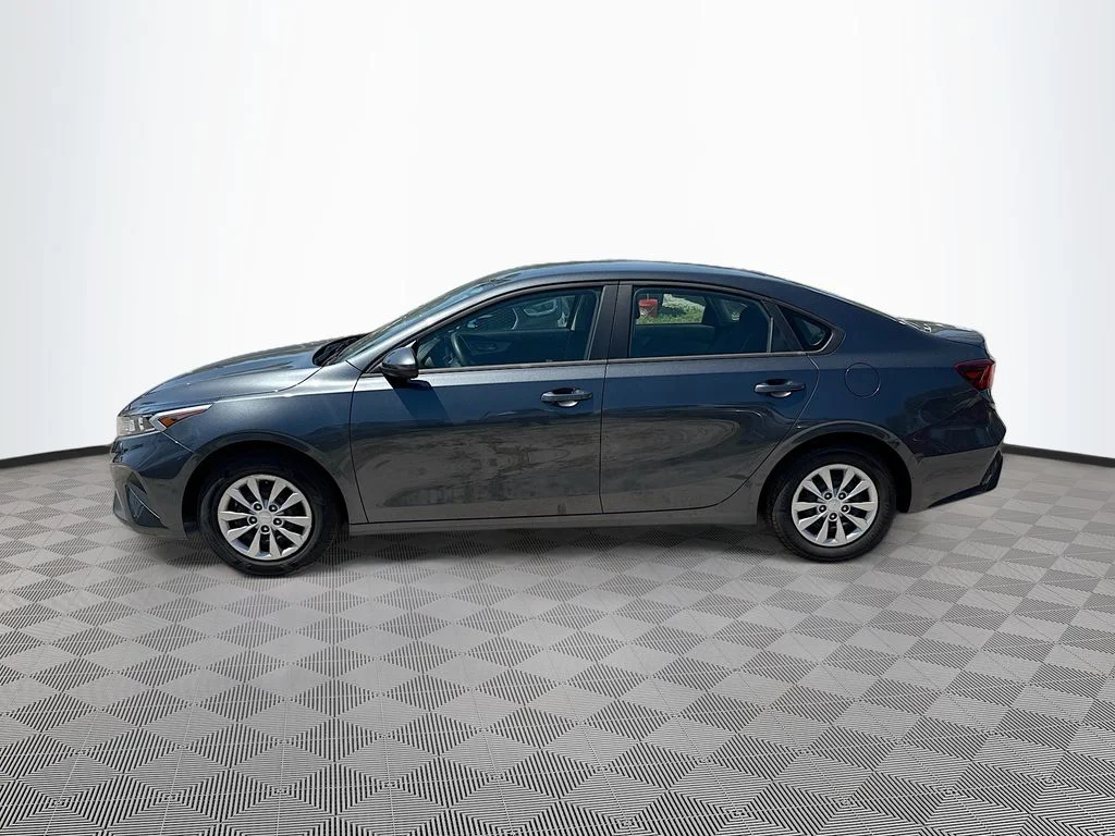 Used 2024 Gray Kia LX image 9
