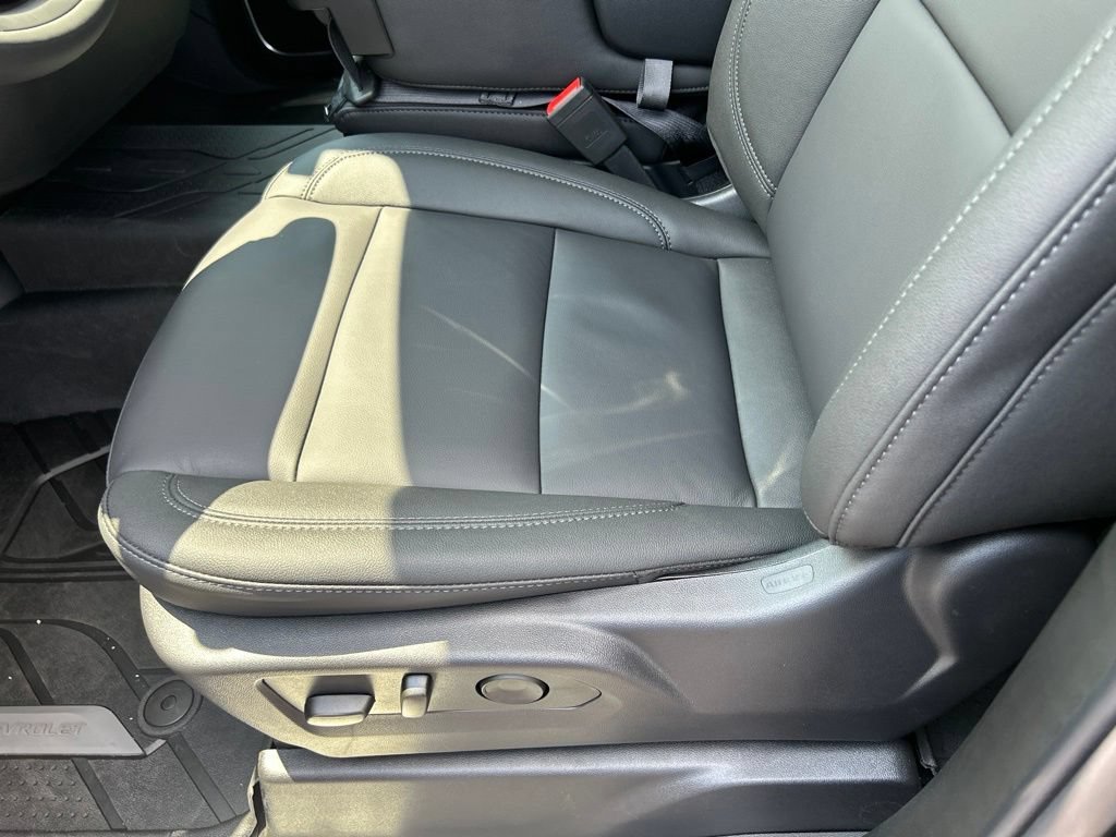 New 2026 Black Chevrolet LT image 20
