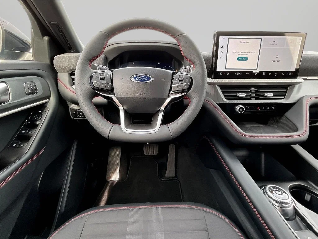New 2027 Vapor Blue Metallic Ford ST-Line image 17