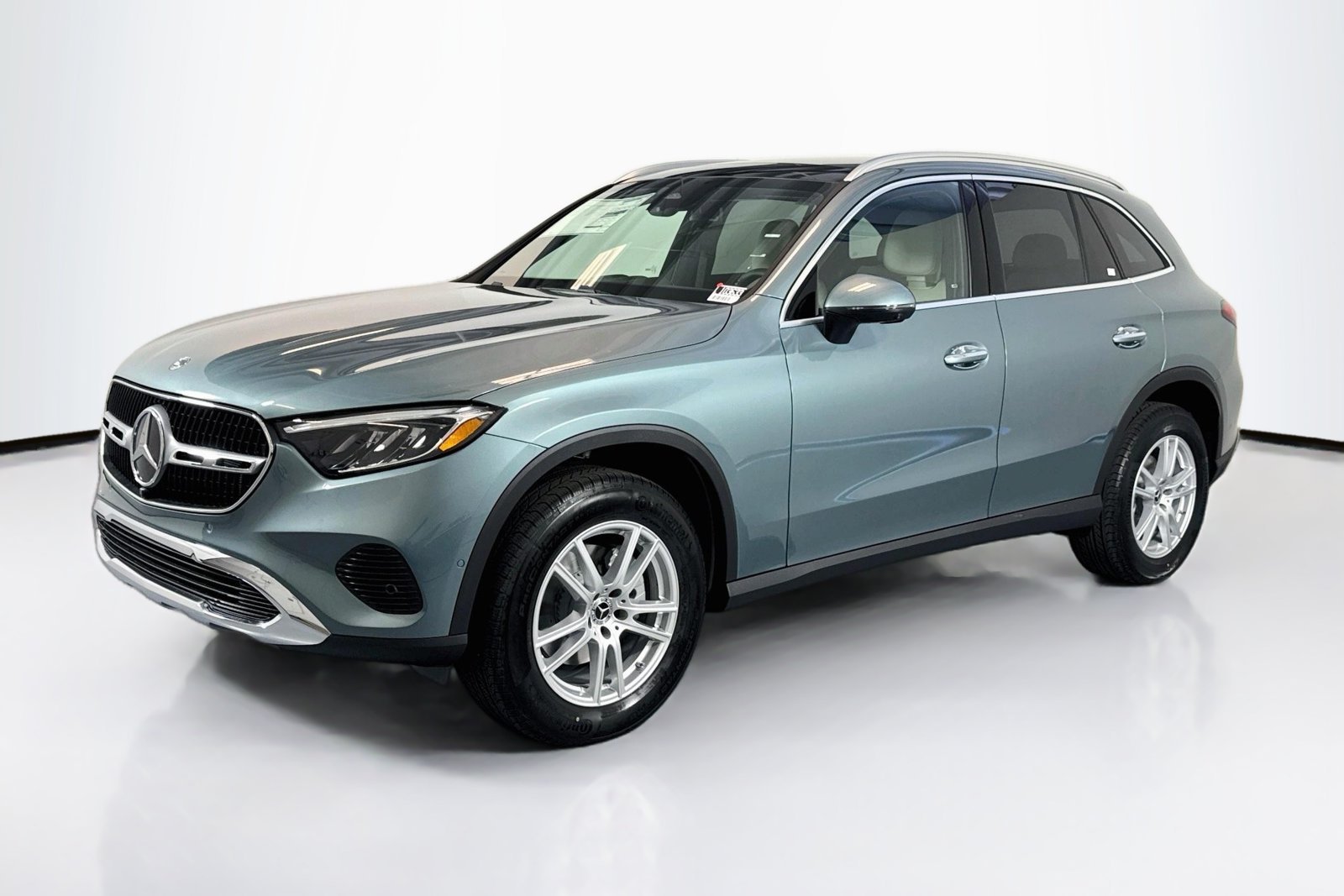 New 2026 Verde Silver Metallic Mercedes-Benz GLC 300 image 1