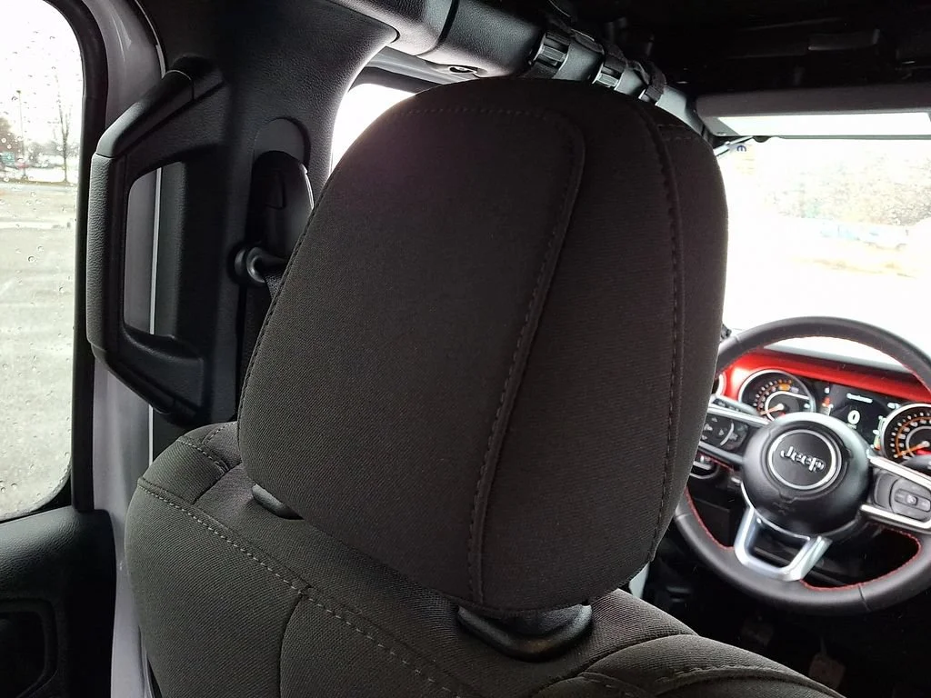 Used 2023 Bright White Clearcoat Jeep Rubicon image 14