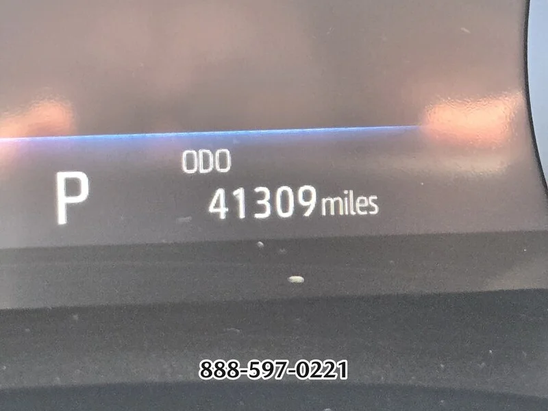 Used 2025 Cypress TOYOTA XLE image 31