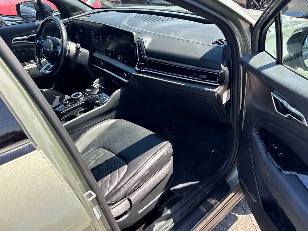 Used 2025 Green Kia X-Line image 26