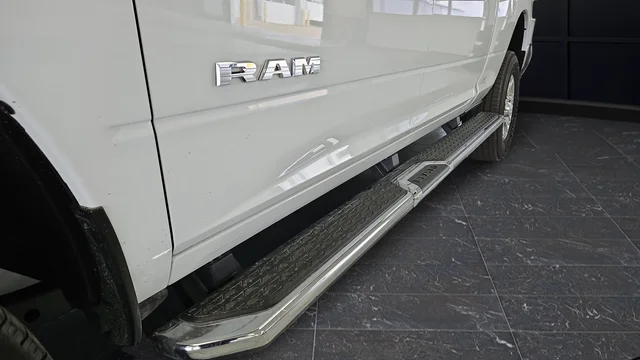 New 2026 Bright White Clear-Coat Exterior Paint RAM Big Horn image 41