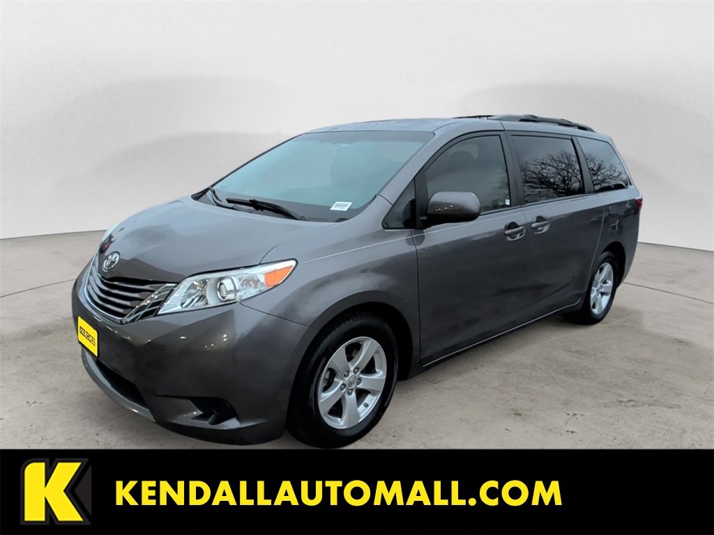 2017 Toyota Sienna LE