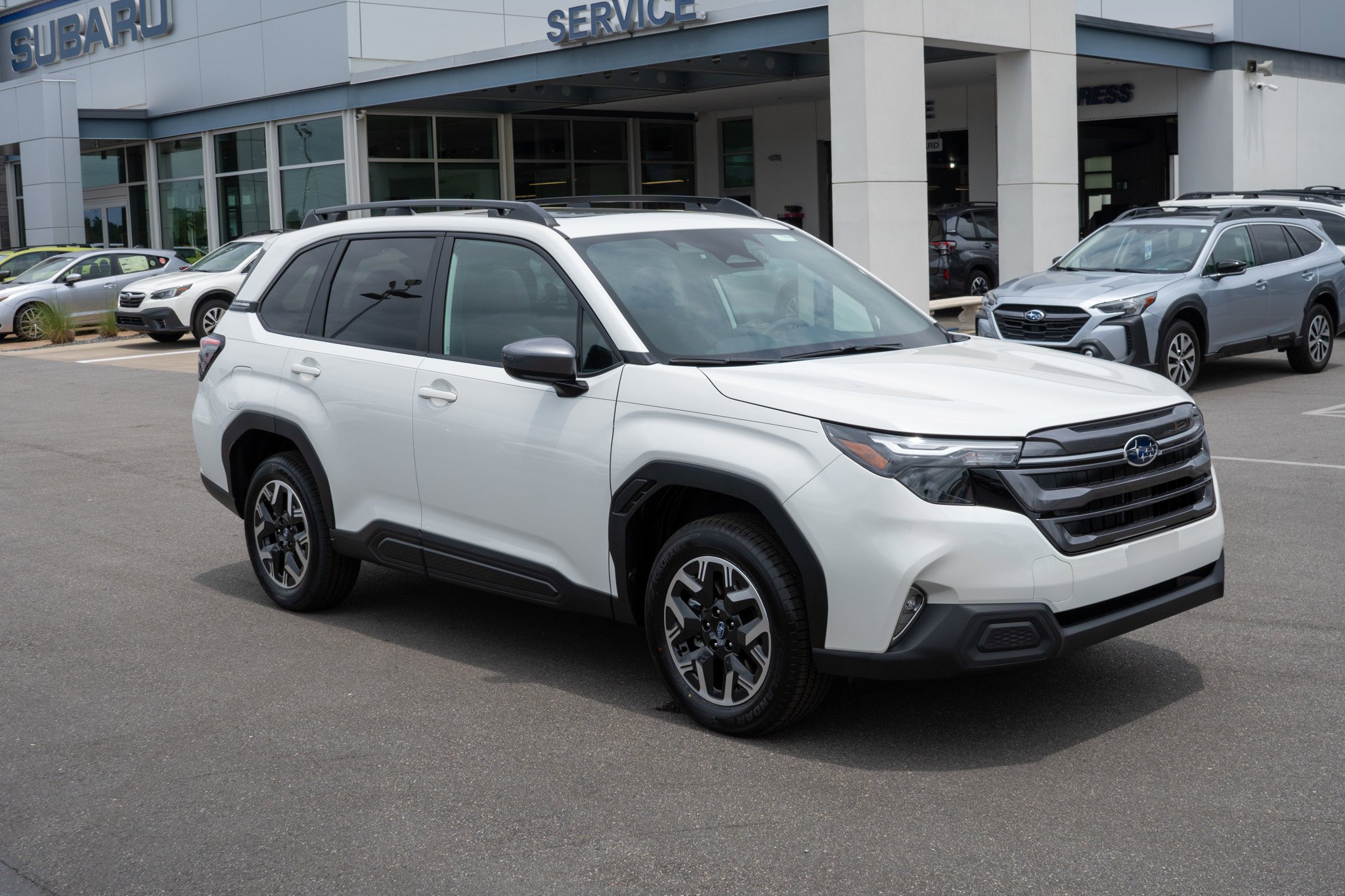 New 2026 CRYSTAL WHITE PEARL Subaru Premium image 1