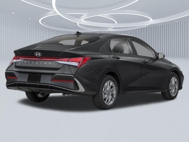 New 2026 Black Hyundai SEL Sport image 3