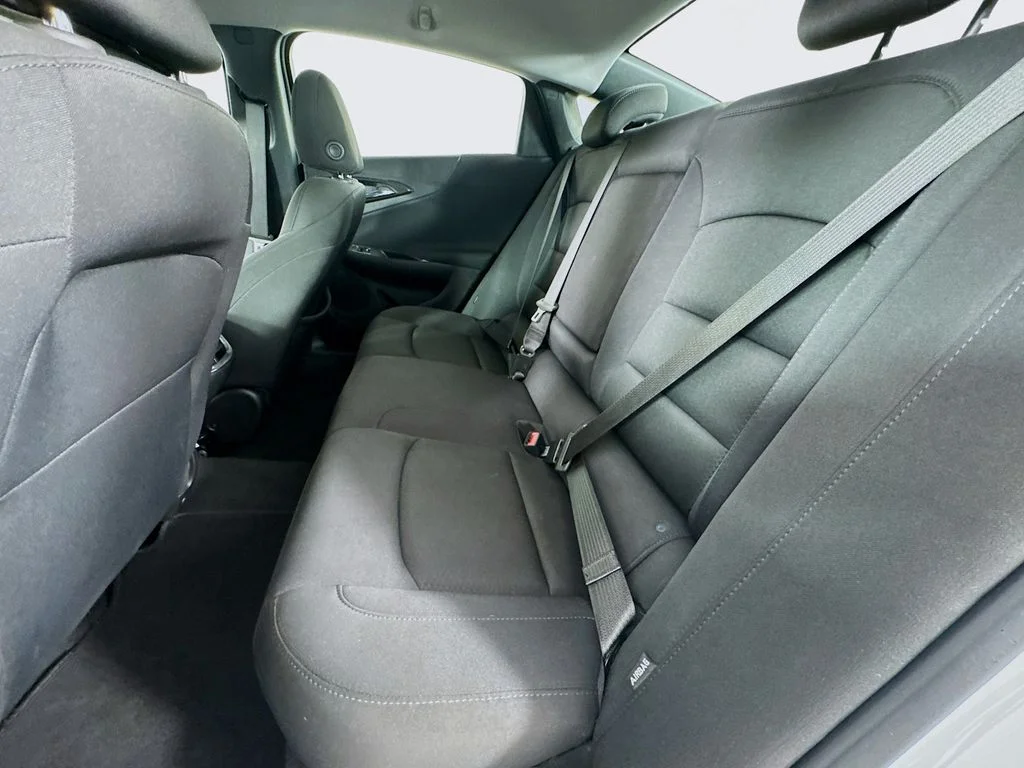 Used 2024 White Chevrolet LT image 29