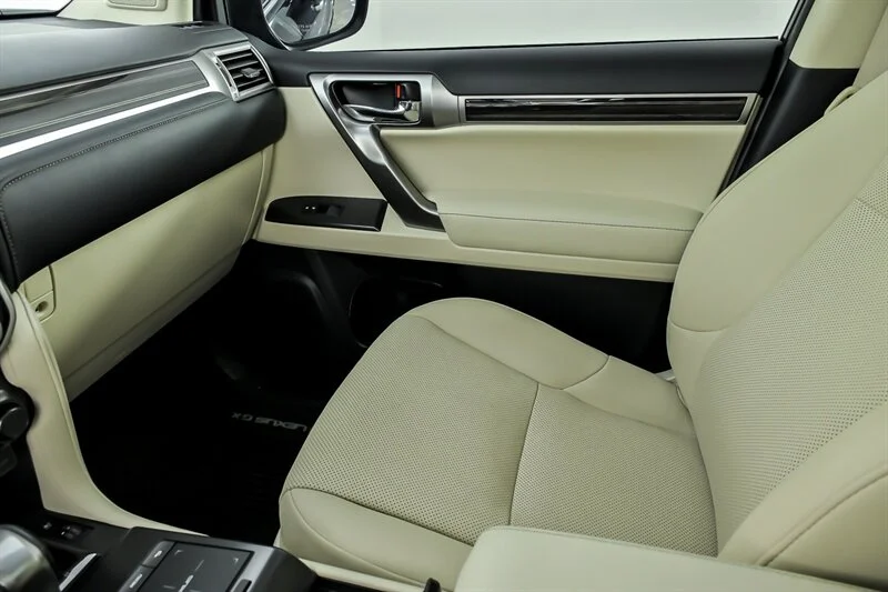 Used 2023 Black Onyx Lexus  image 36