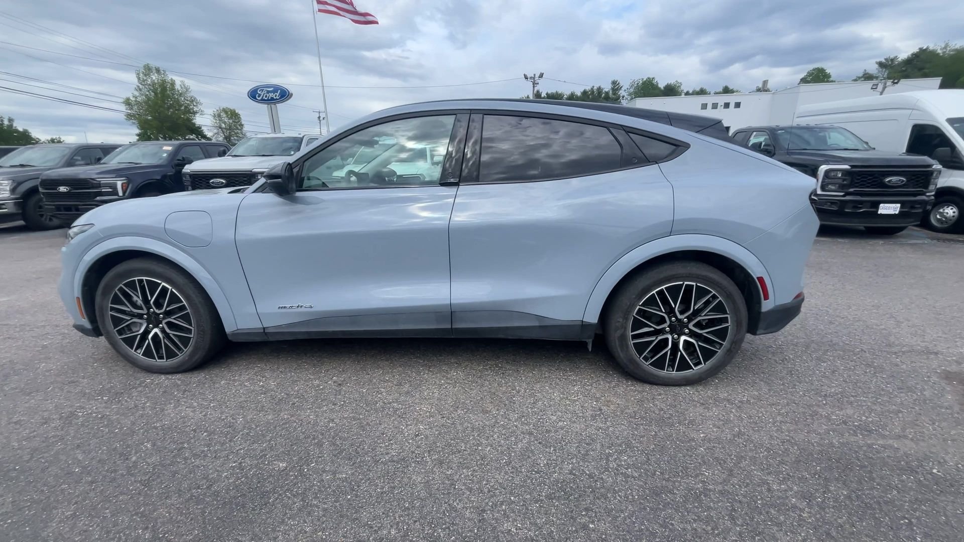 Certified Used 2025 Gray Ford Premium image 15