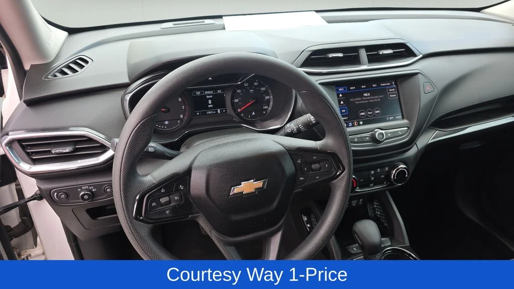 Used 2023 White Chevrolet LT image 12