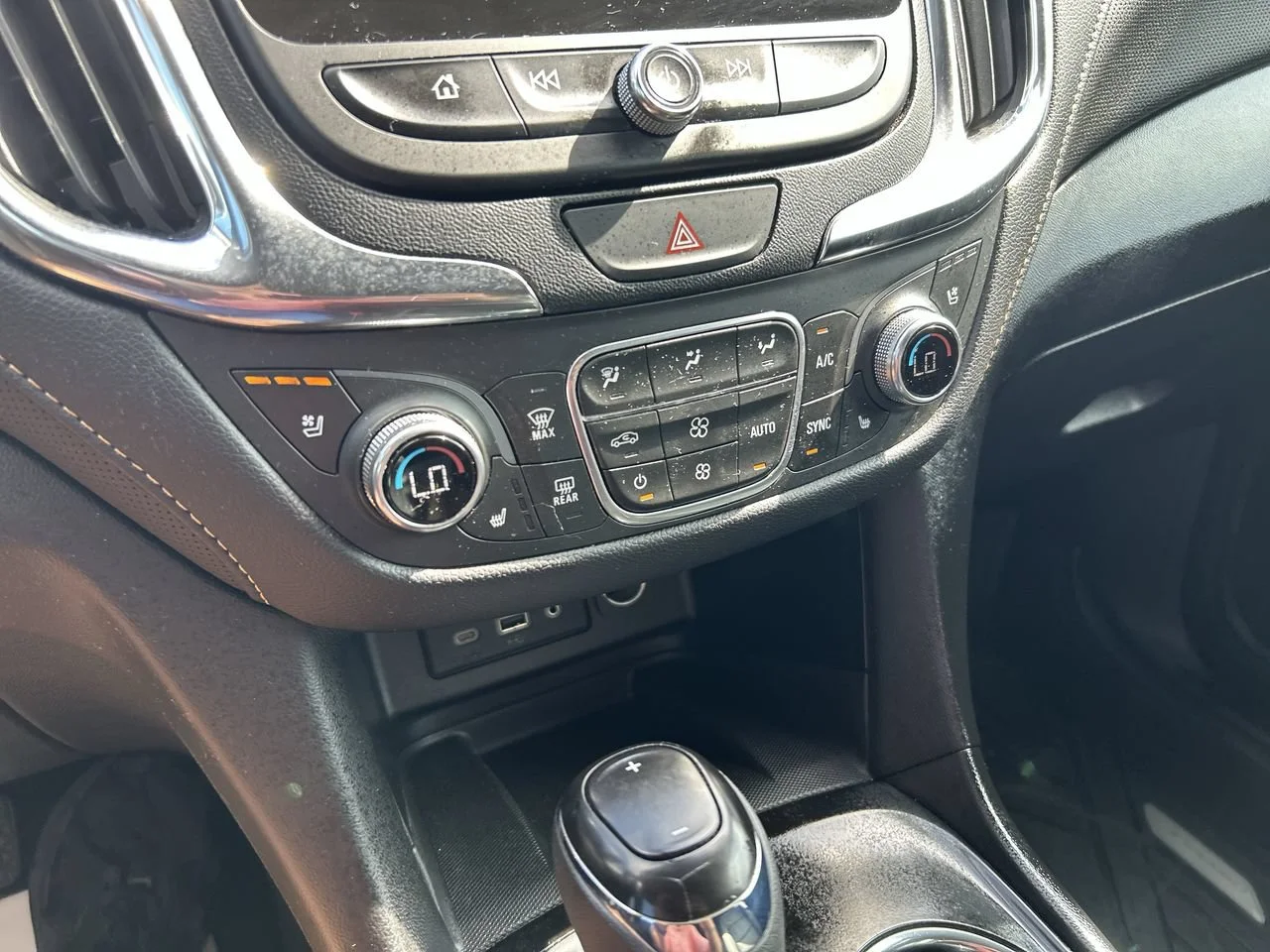 Used 2020 Midnight Blue Metallic Chevrolet Premier image 29