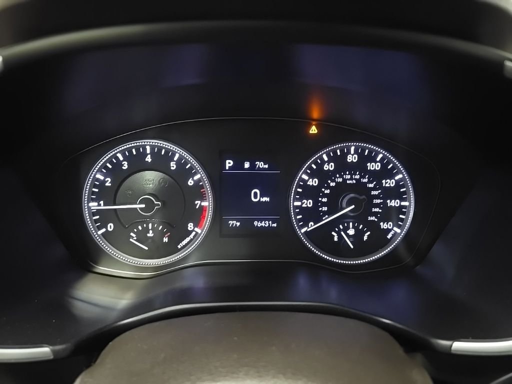 Used 2019 Silver Hyundai SE image 21