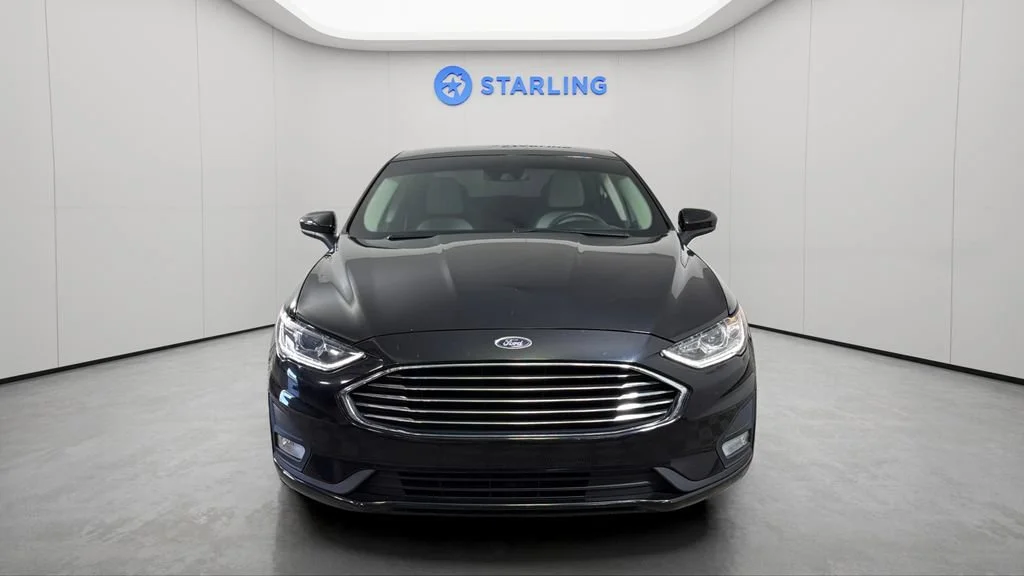 Used 2019  Ford SE image 15