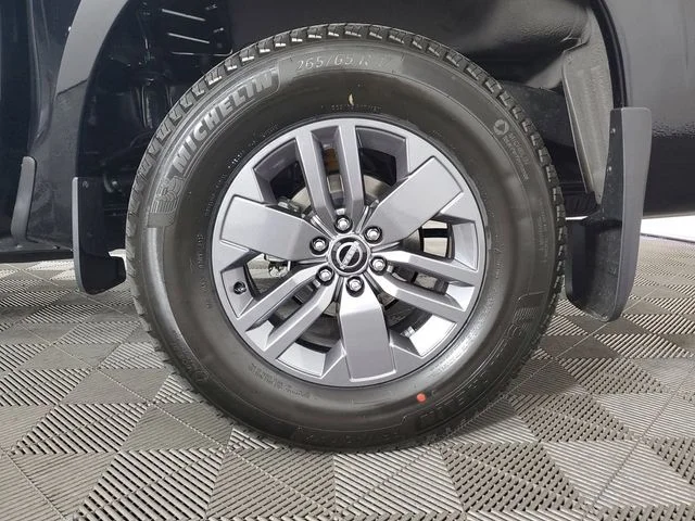 New 2026 Super Black Nissan Crew Cab SV image 9