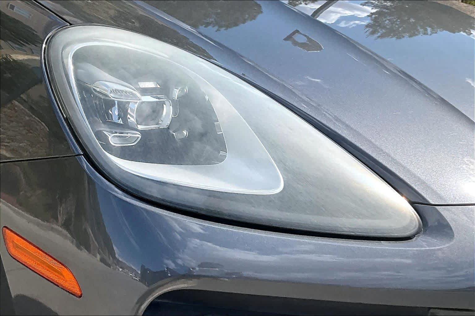 Used 2021 Quartzite Grey Metallic Porsche  image 10