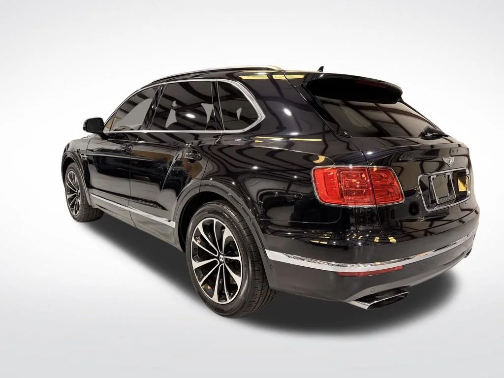 Used 2018  Bentley W12 image 10
