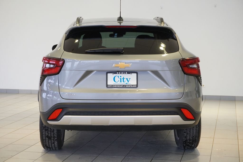 Used 2025 Gray Chevrolet LT image 6