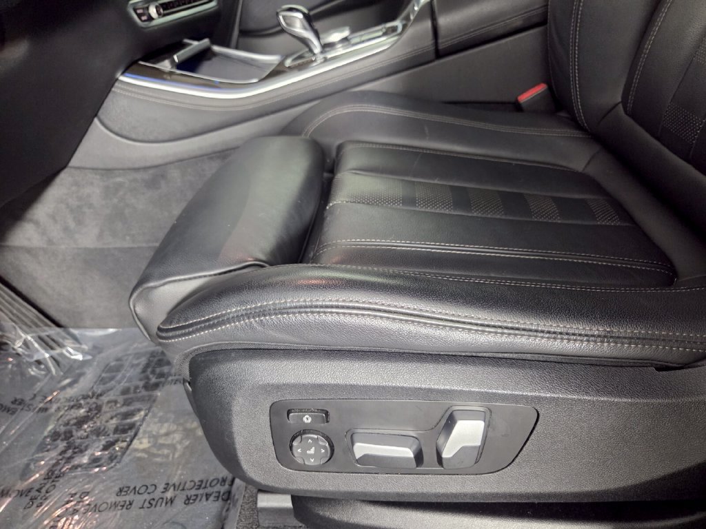 Certified Used 2022 Dark Graphite Metallic BMW xDrive45e image 11