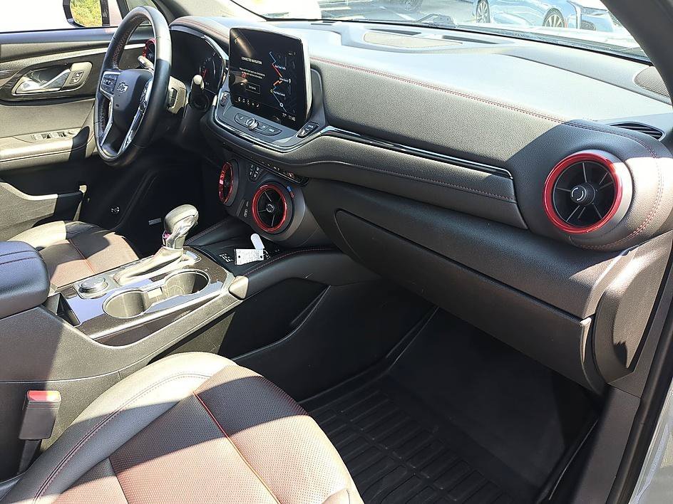 Used 2023 STERLING GRAY METALLIC Chevrolet RS image 37