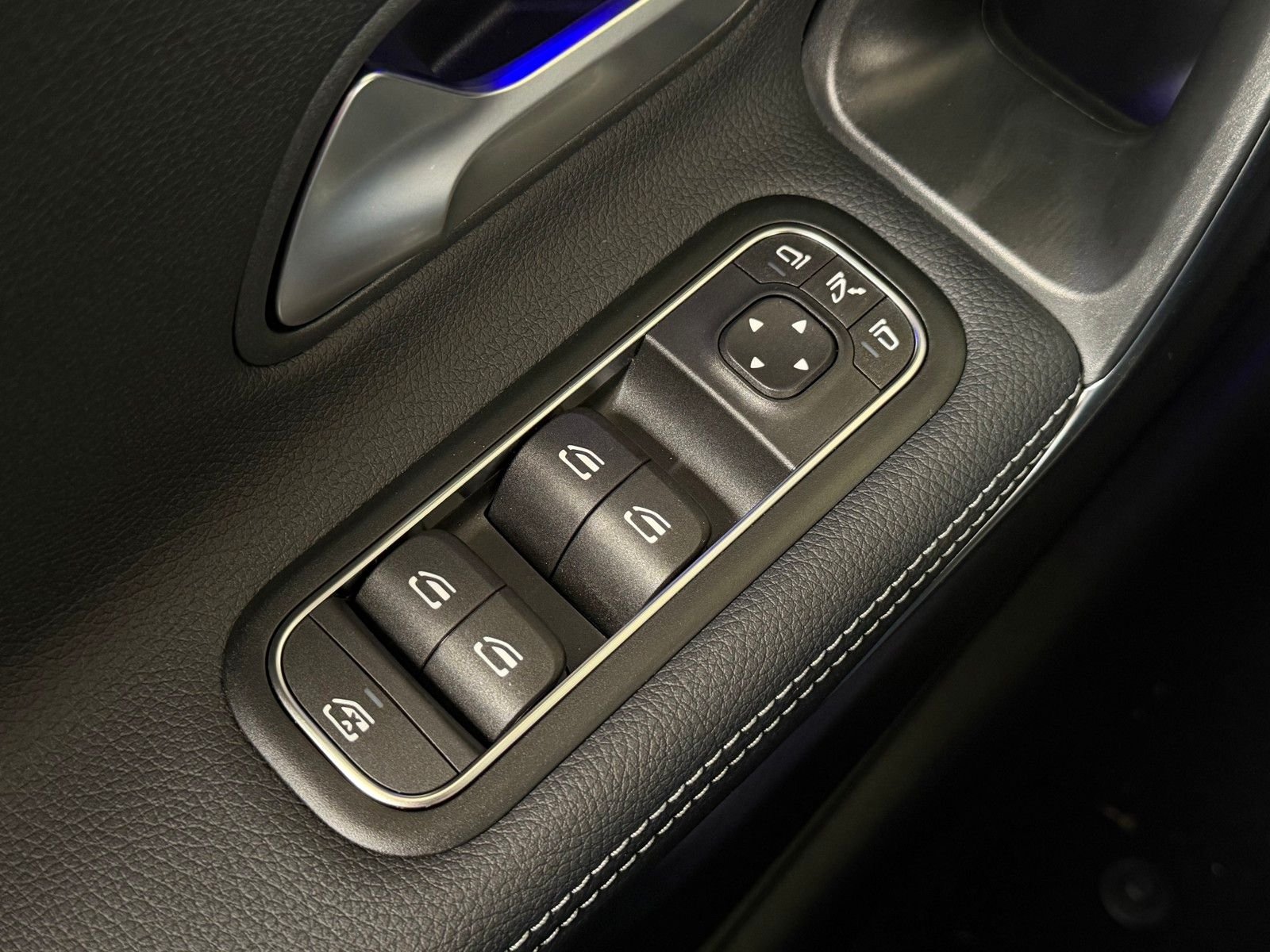 New 2026 Mountain Grey Metallic Mercedes-Benz CLA 250 image 18