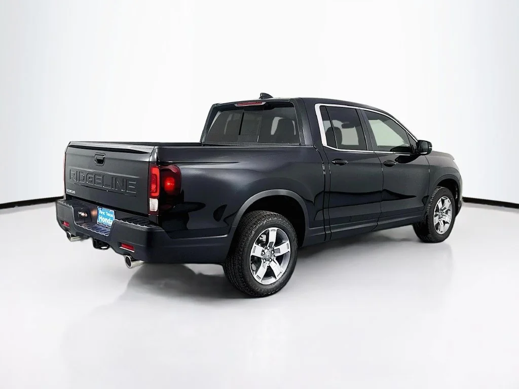 New 2026 Crystal Black Pearl Honda RTL image 7