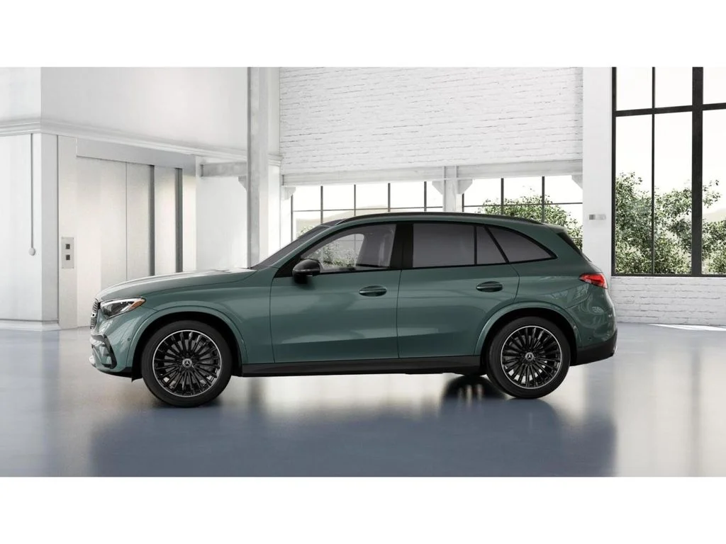 New 2027 Silver Mercedes-Benz GLC 300 image 35