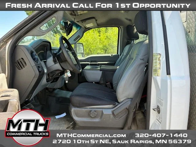 Used 2015 White Ford XL image 9