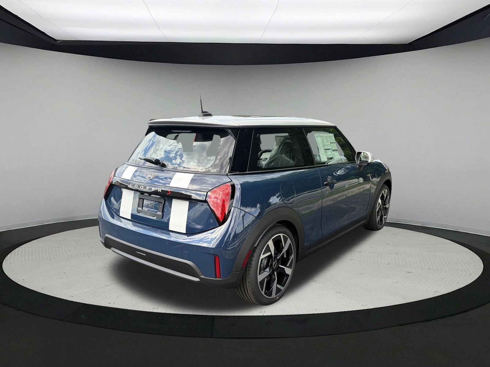 2026 MINI Hardtop 2 Door S - Photo 7