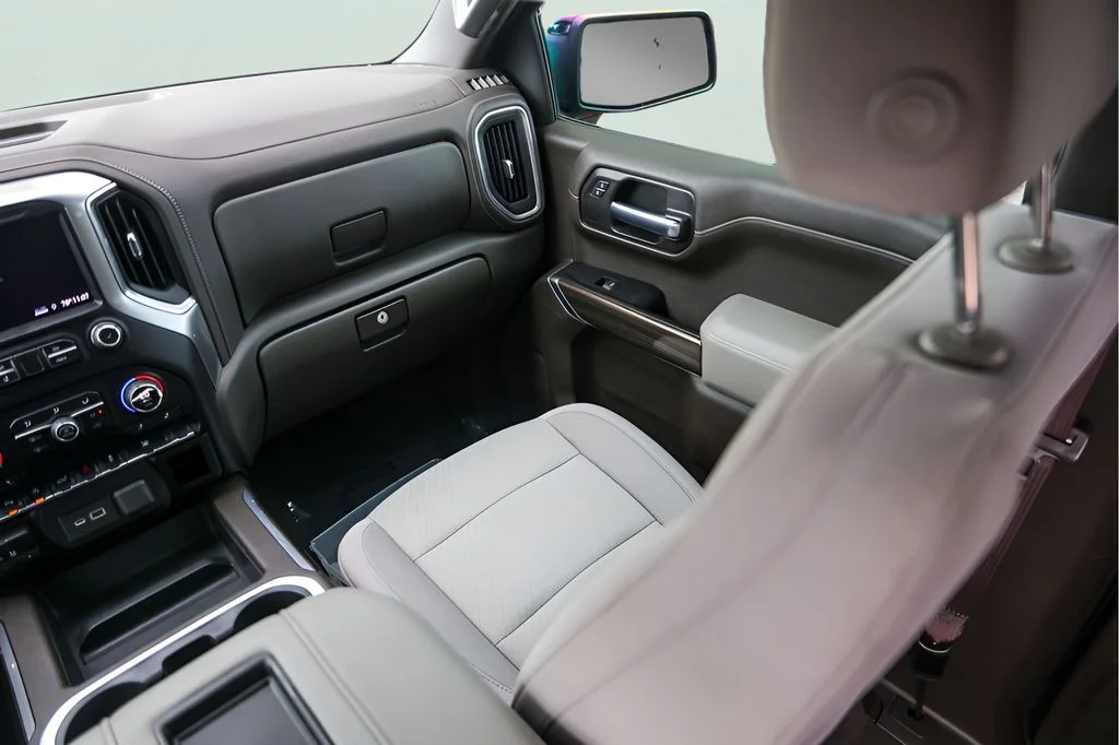 Used 2020 Blue Chevrolet RST image 29