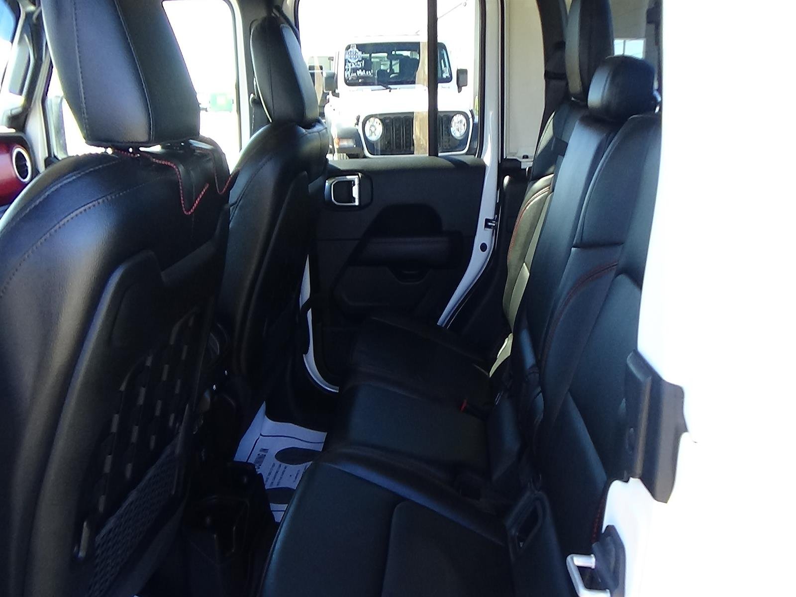 Certified Used 2023 Bright White Clear Coat (pw7) Jeep Rubicon image 12