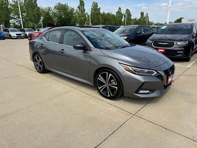 2020 Nissan Sentra SR CVT's photo