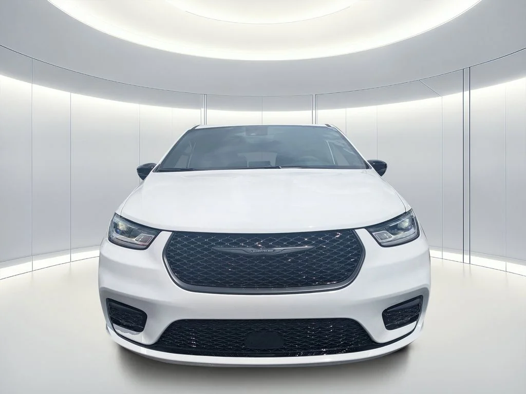 2026 Chrysler Pacifica Limited - Photo 8