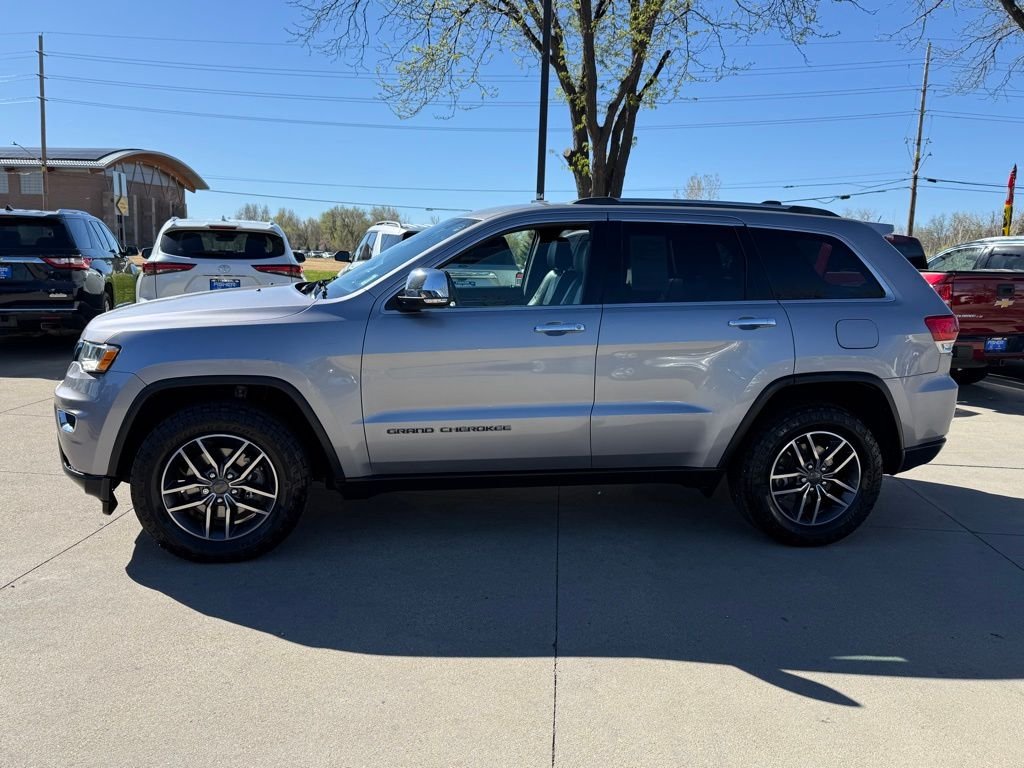 Used 2019 Billet Silver Metallic Jeep Limited image 7