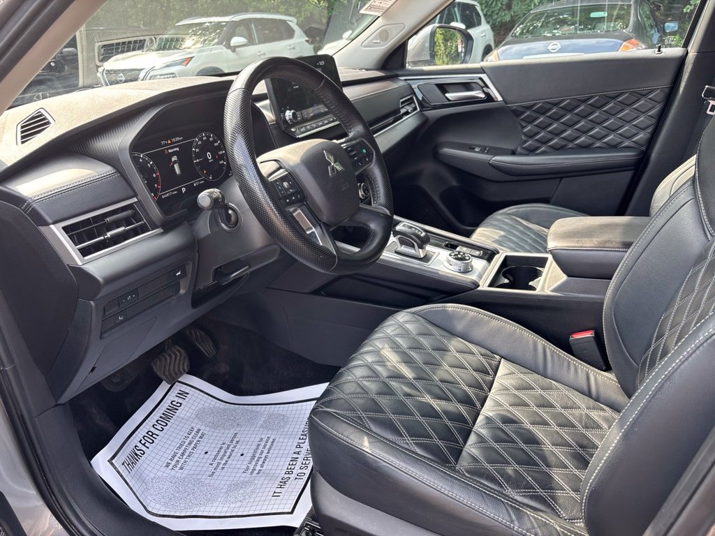 Used 2024 Black Mitsubishi SEL image 9