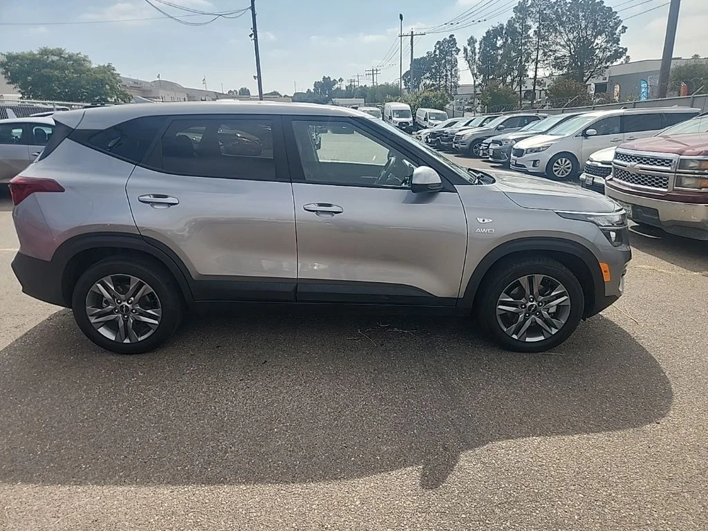 Used 2023 Gray Kia LX image 17