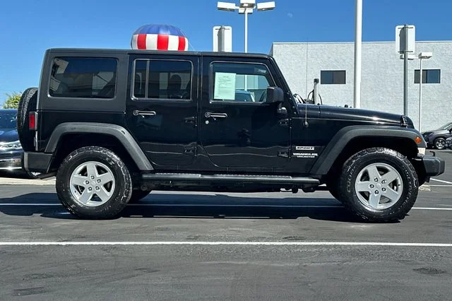 Used 2015 Black Clearcoat Jeep Unlimited Sport image 3
