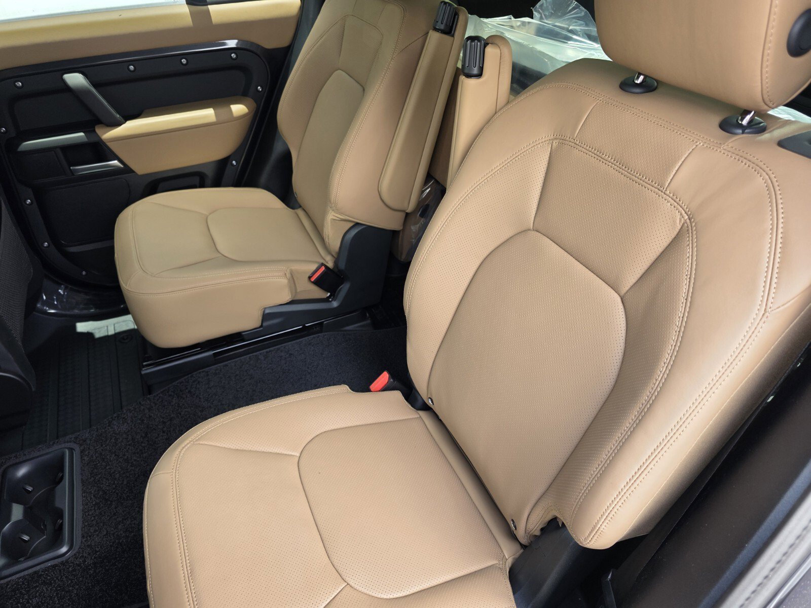 New 2026 Carpathian Grey Land Rover P300 S image 14