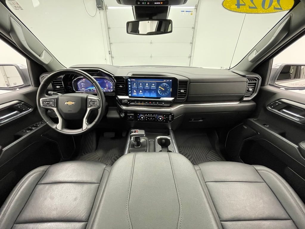 Used 2024 Summit White Chevrolet LTZ image 3